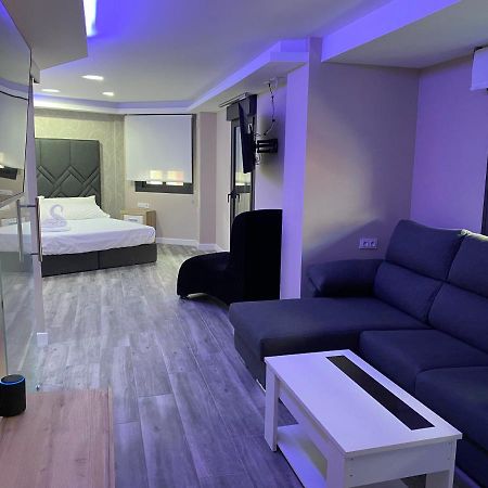 Apartamentos Las 7 Esencias Linares  Eksteriør bilde