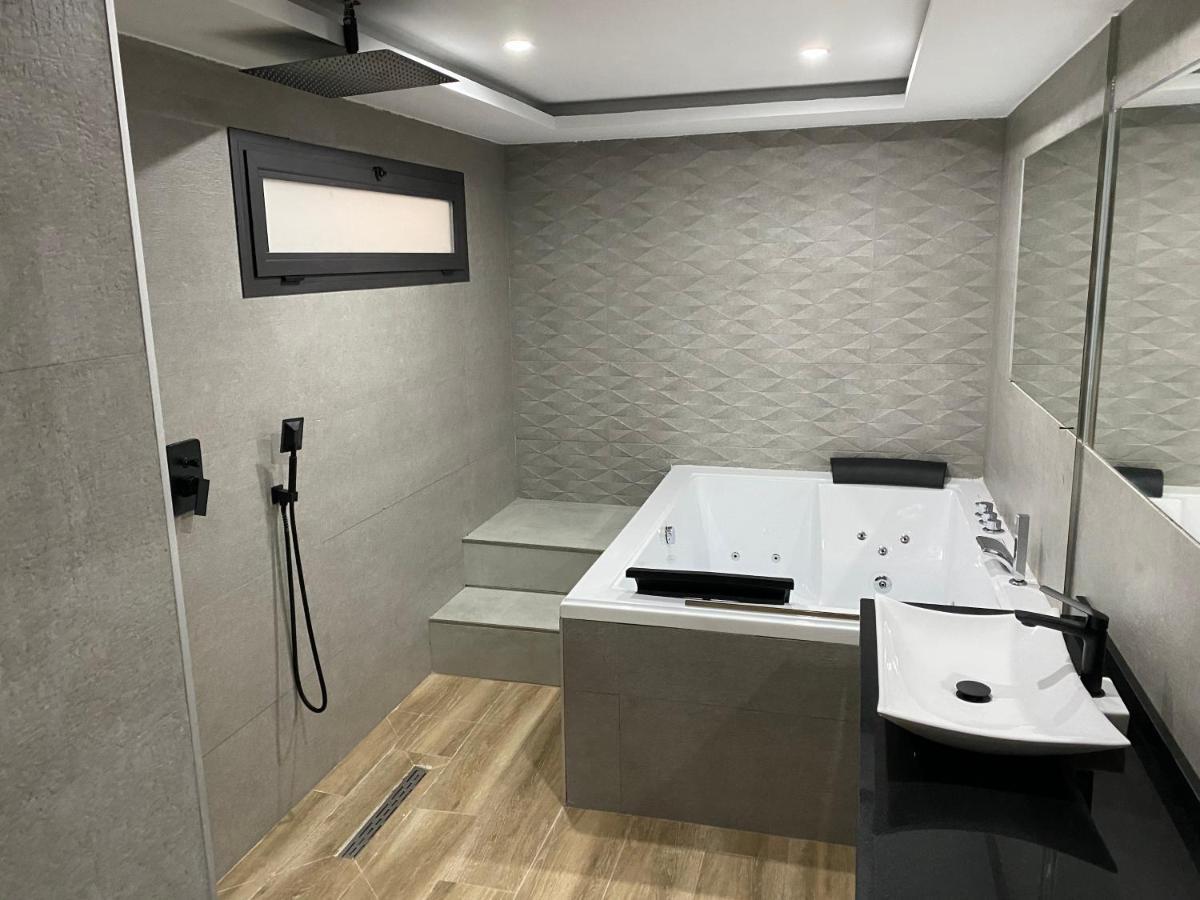 Apartamentos Las 7 Esencias Linares  Eksteriør bilde