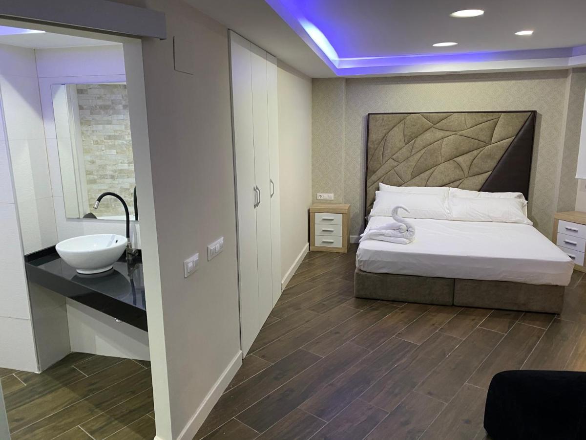 Apartamentos Las 7 Esencias Linares  Eksteriør bilde